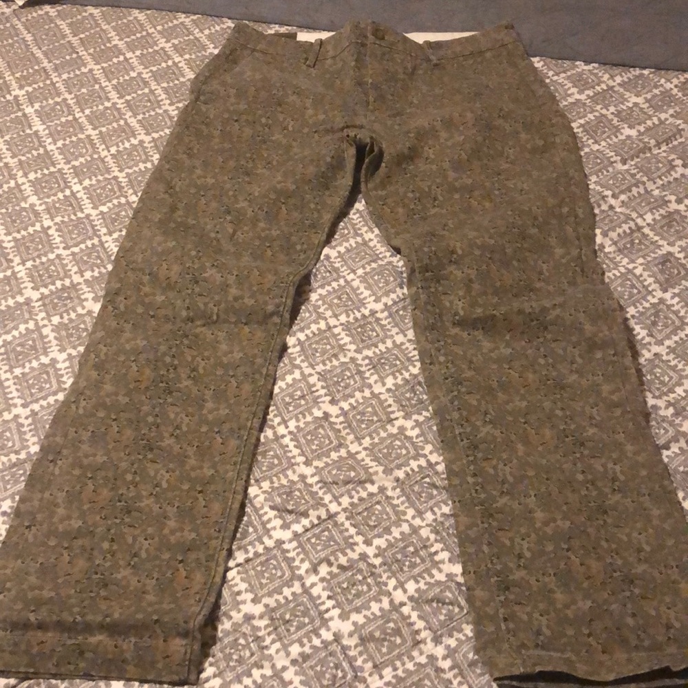Levi’s camouflage Pants
